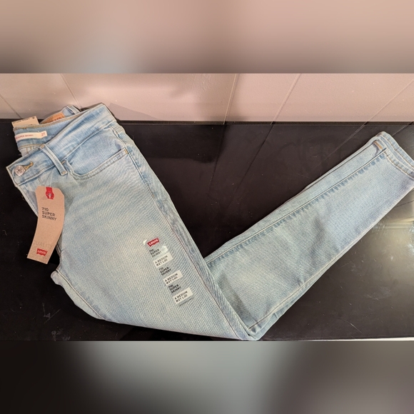 Levi's Denim - Levi's Women's Light Blue Skinny Jeans
